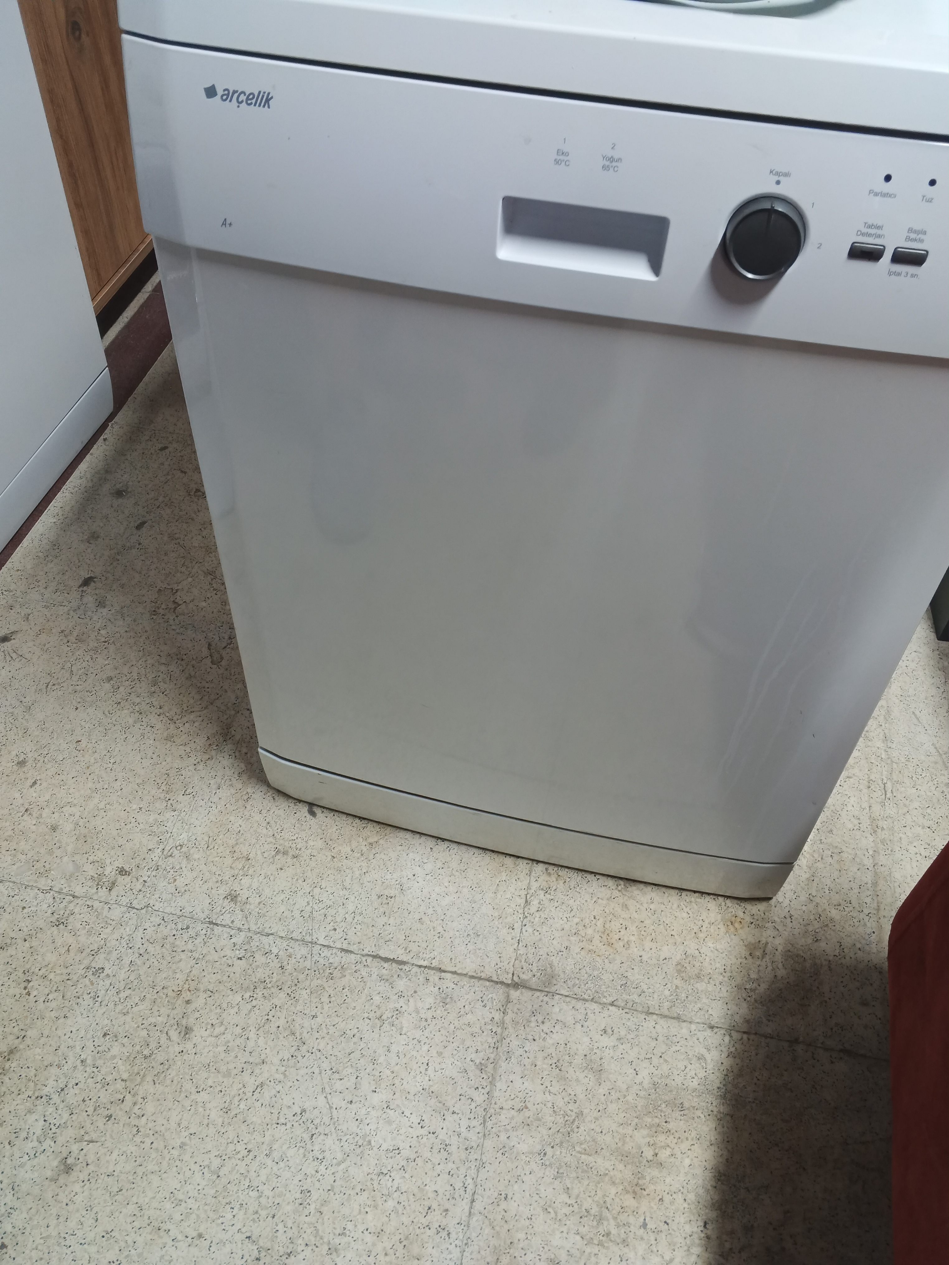 ad33aacb-ba45-49d9-a7d3-08f8fe67c383.jpg